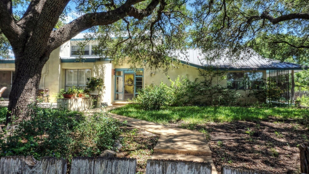 Bluebird Hill And Star Suite 5 Bedroom Home