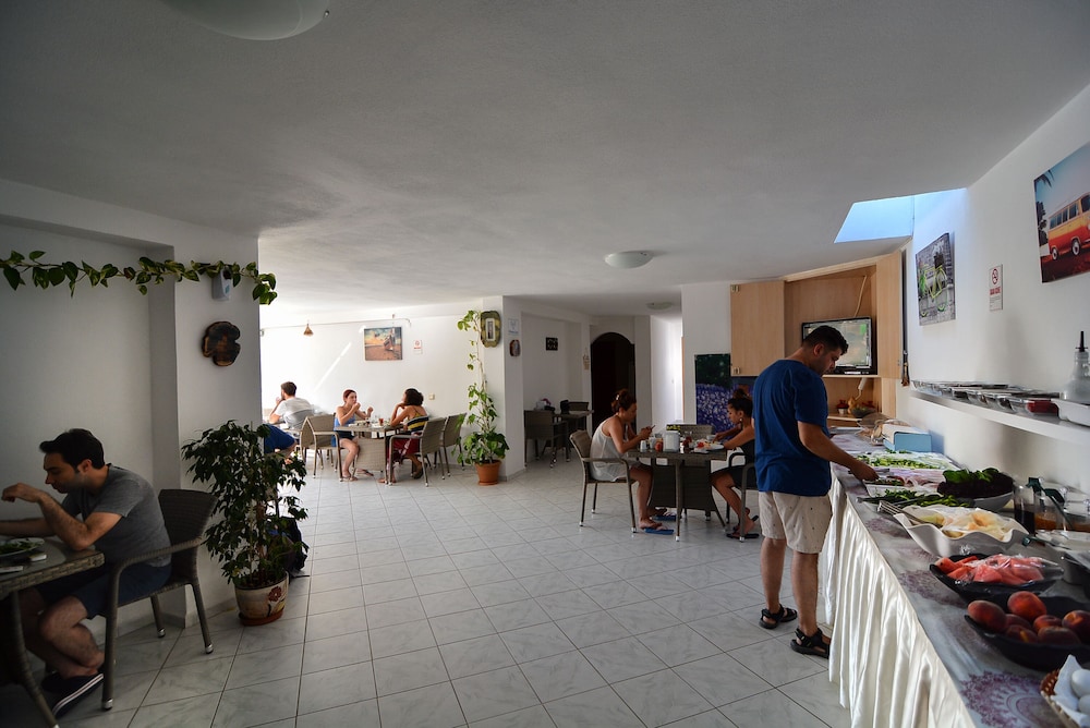 Gunay Otel - Image 15