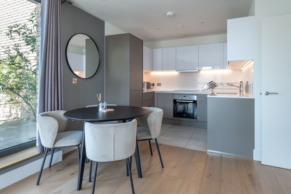Dakota Apartment Wembley Stadium