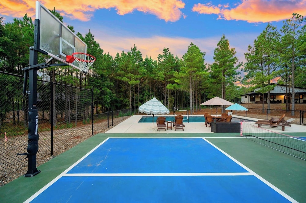 The Pickleball Pines