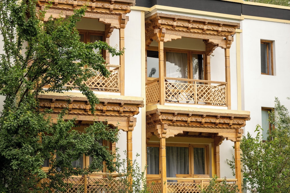 Hotel Karma Inn