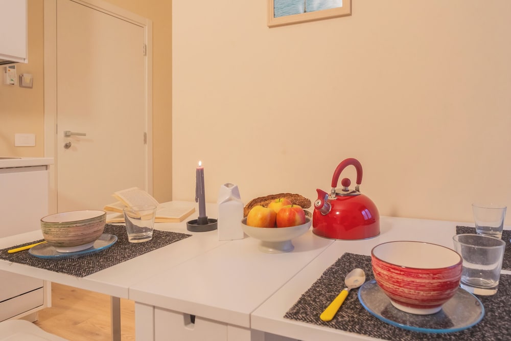Simar Apartments nearby Como S.G. Train Station by Rent all Como