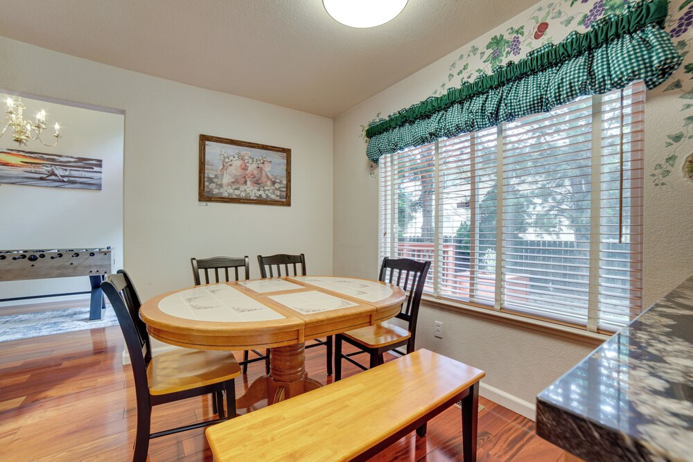 Reno Vacations - Spacious Reno Home w/ Deck 1 Mi to Downtown! - Property Image 10