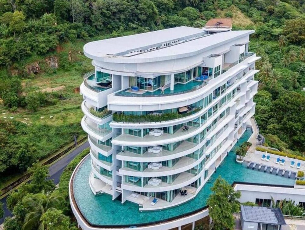 2BR Apartment Pool Gym 1km to Karon Beach