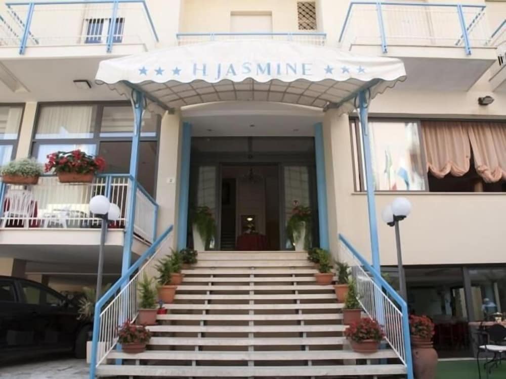Hotel Jasmine - Image 1