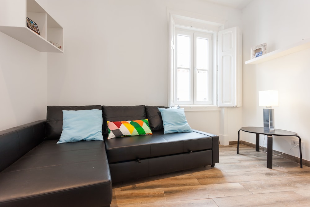 Romantic Rooftop 1BR in Alfama - Gonzalo's Guest