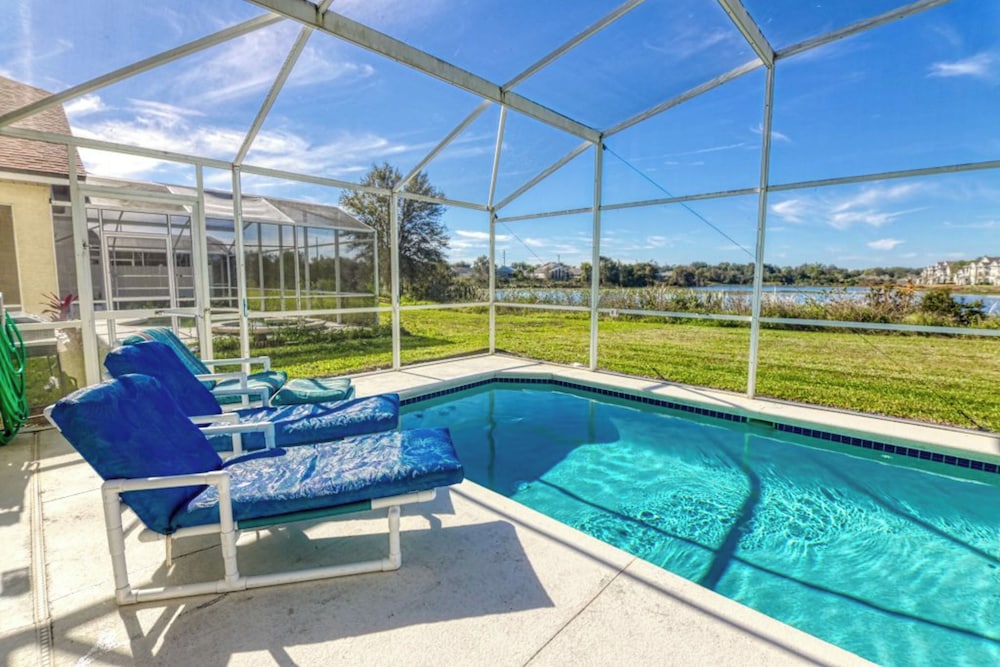 Clifford's Pinewood Estates Vacation Home