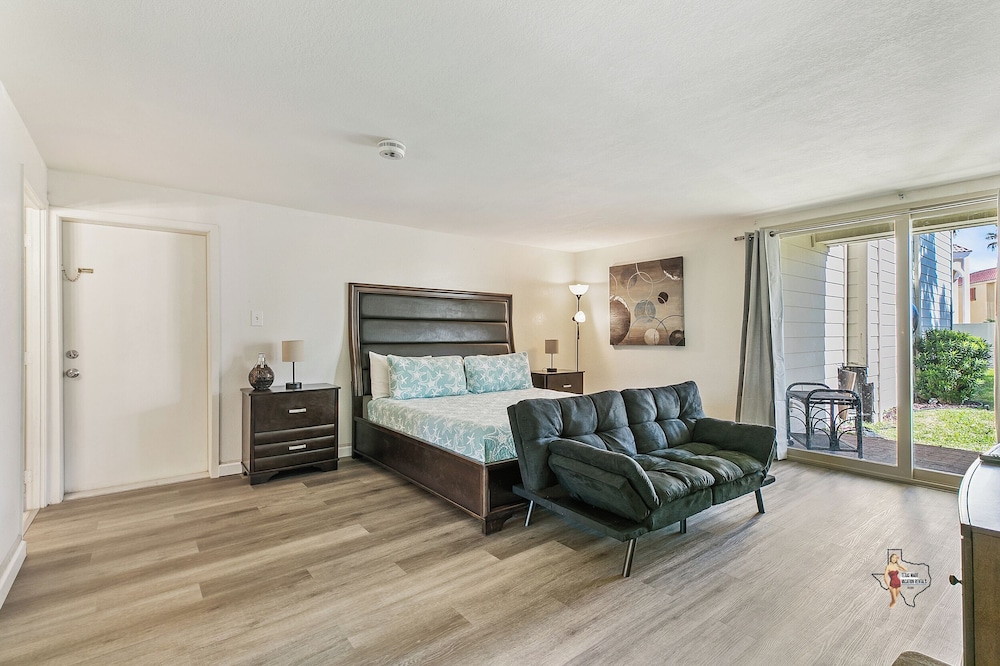 Bahia Mar Solare Resort Condos
