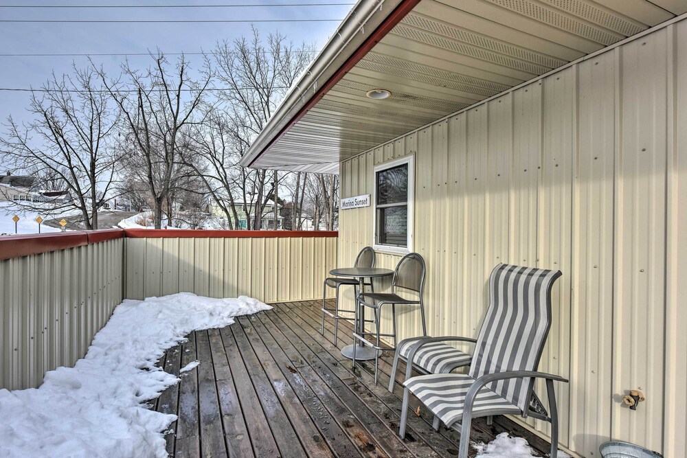 Pet-friendly Retreat w/ Deck: Steps to Marina! view 5