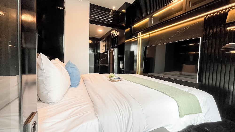 Relaxing And Stylish Studio At Tokyo Riverside Pik 2 Apartment
