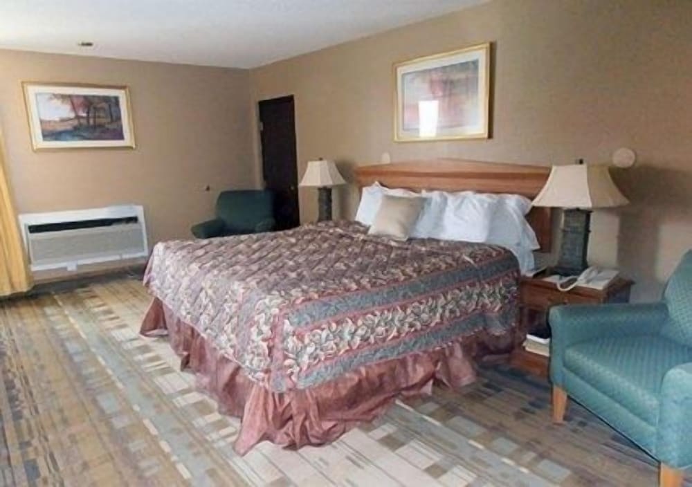 Cheyenne Vacations - Rodeway Inn Cheyenne I-80 East - Property Image 24