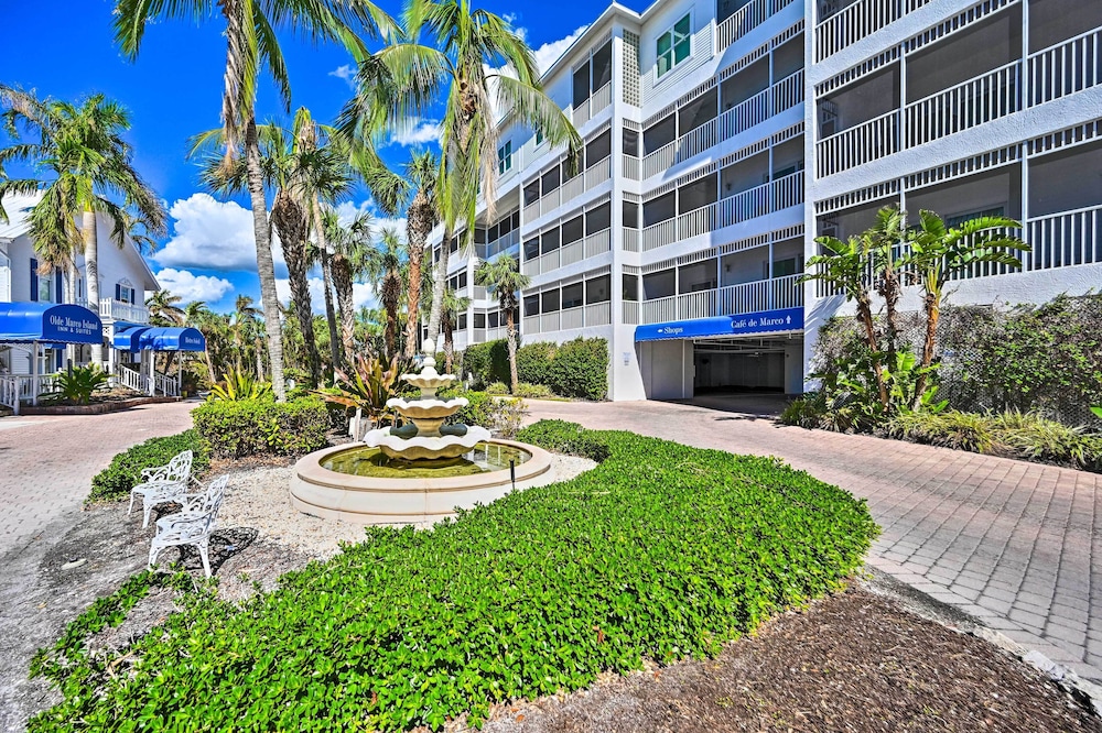Marco Island Condo w/ Shared Pool & Hot Tub!