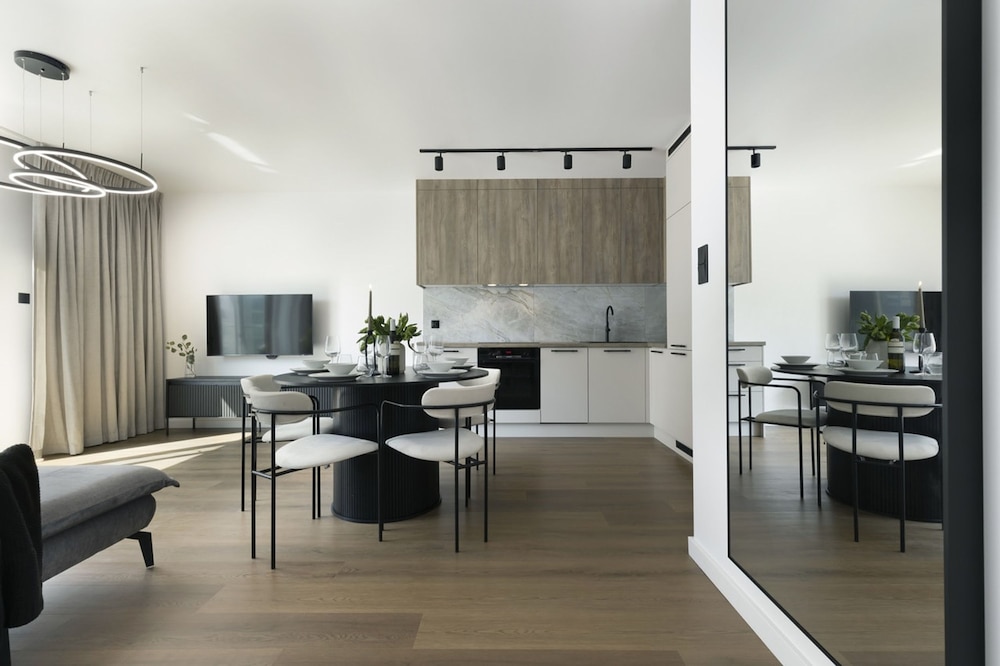 Elite Apartments Starowiejska I Free Parking Balcony I Near THE SEE view 3