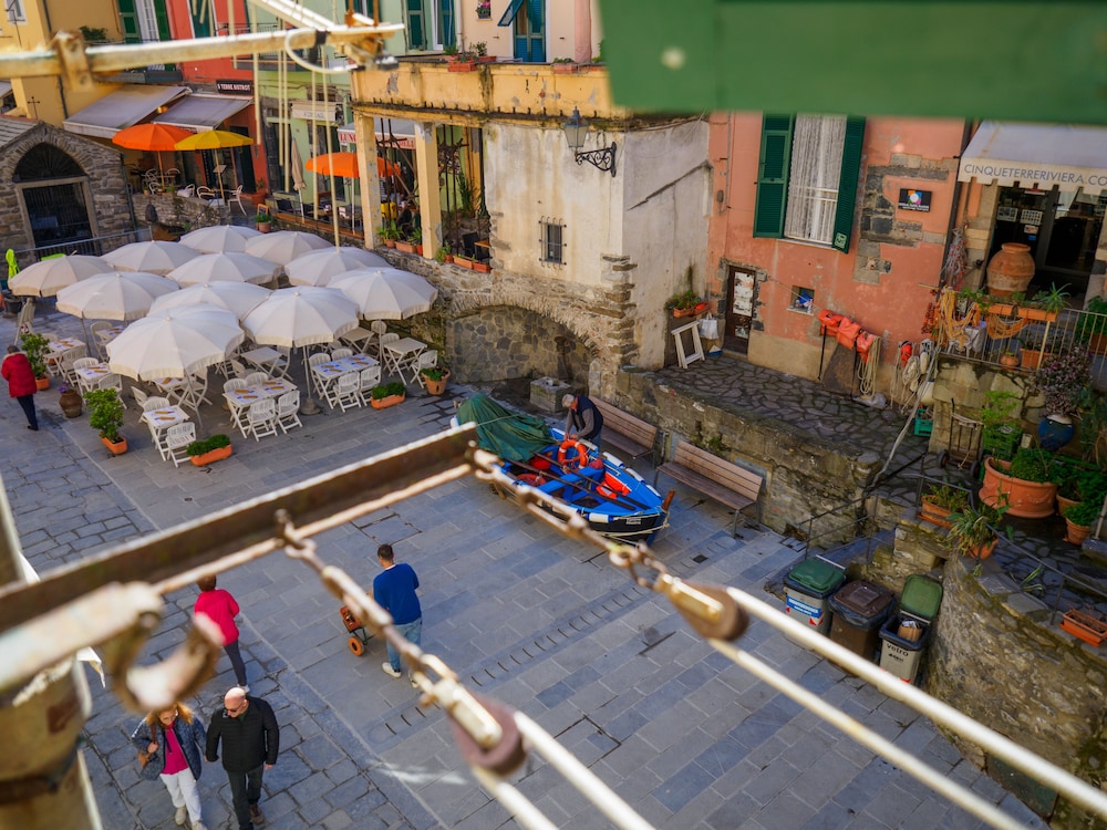 Macaia Village Life Rooms with AC view 5