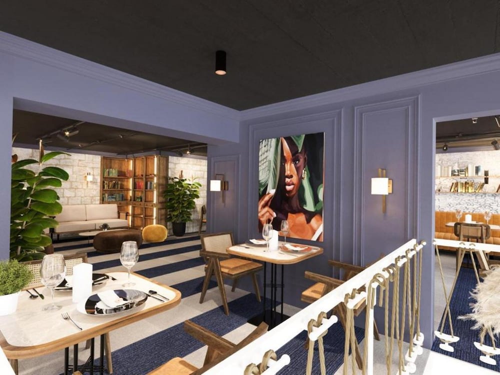 Hotel Invictus