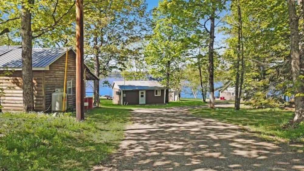 Portage Lakeside Cabins