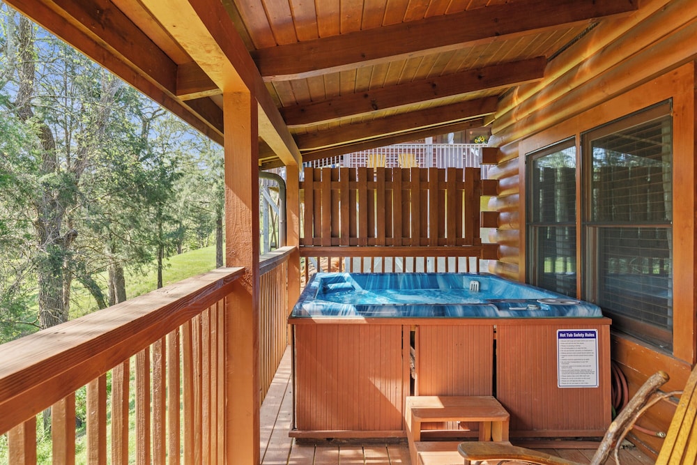 Serene Creek Cabin