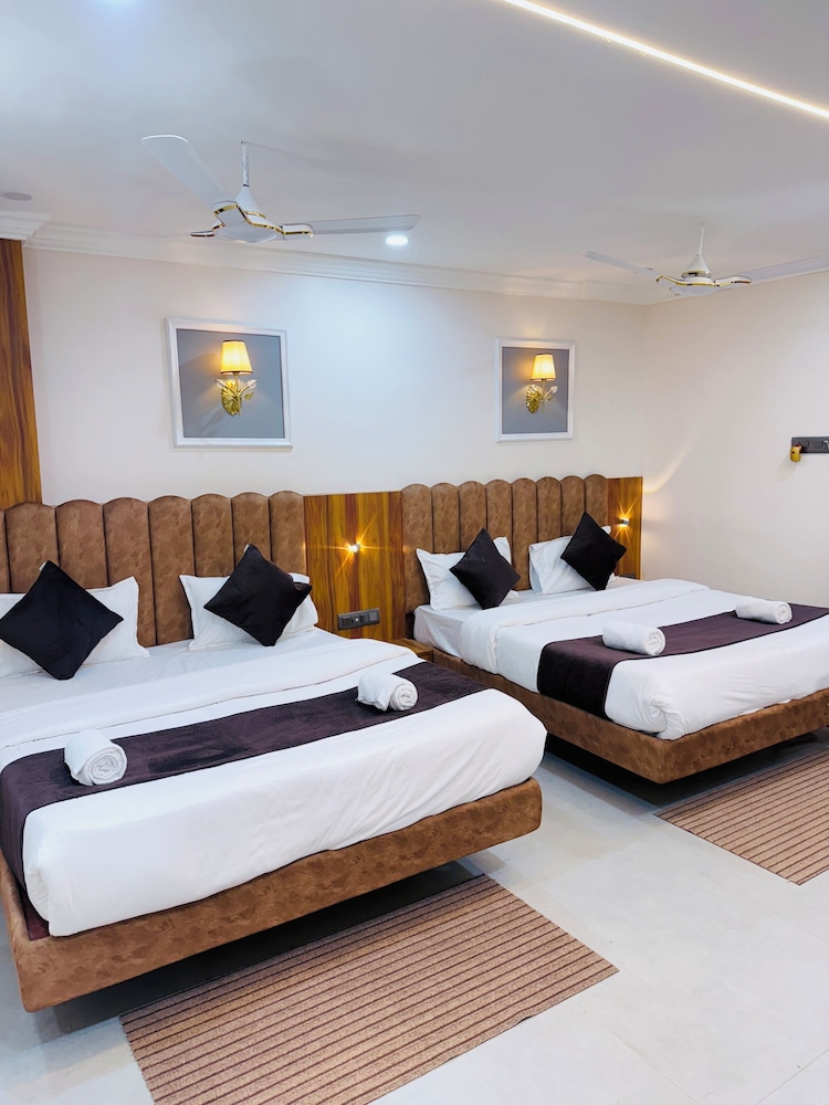 Hotel JK palace