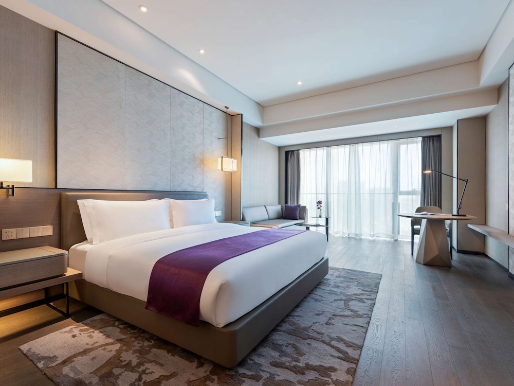 Grand Mercure Shanghai Lingang 12