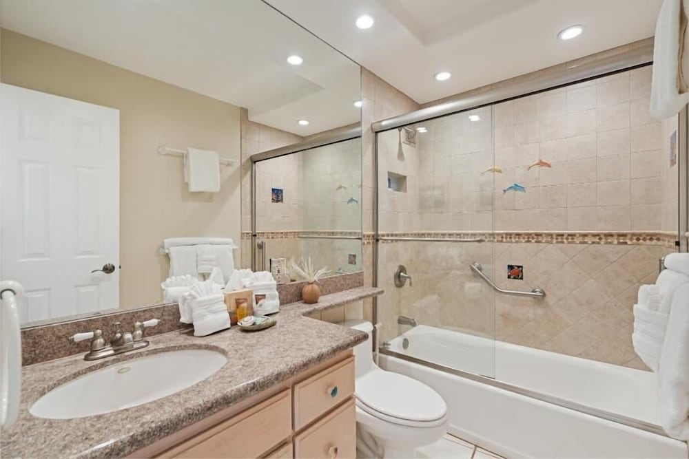 Menehune Shores, #609 2 Bedroom Condo