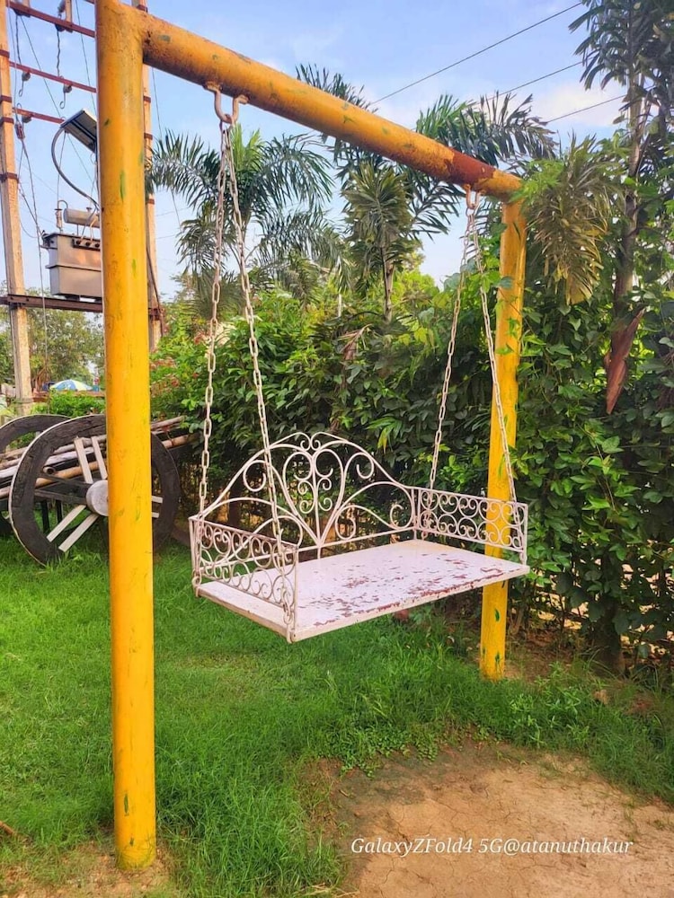 Khoai Village Resort