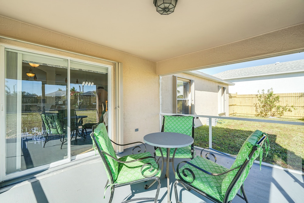 ~ 5 Mi to Beach & Dtwn: Home in Cape Coral!