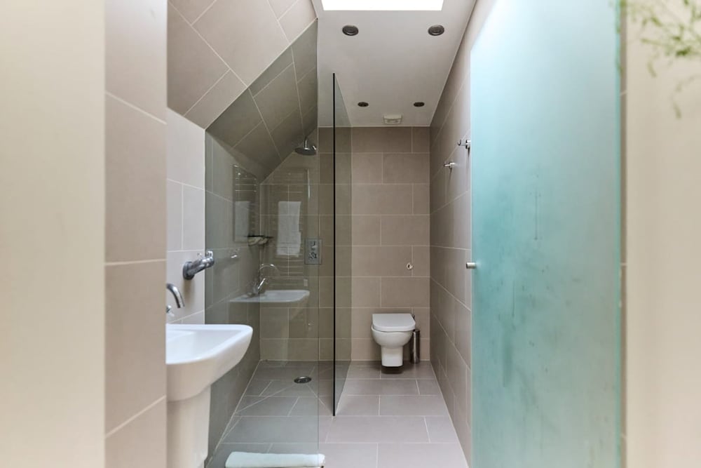 The Fulham Wharf - Glamorous 2bdr Flat With Garden