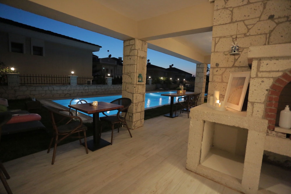Fizzio Alaçatı Hotel - Image 36