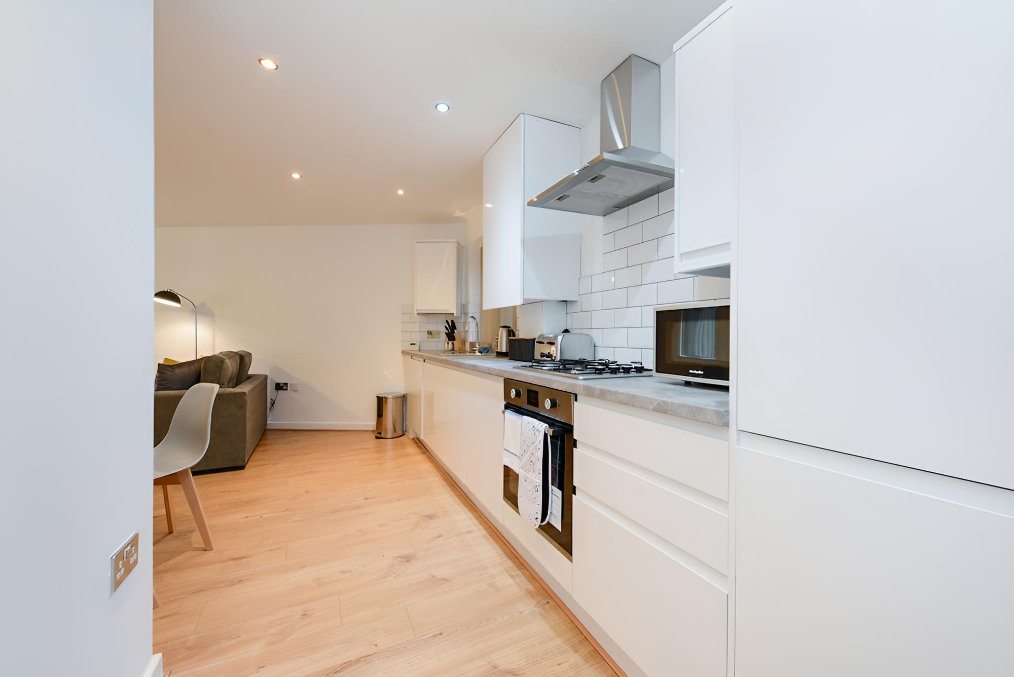 The Zone - Contemporary 2bed Luxe Apt view 4