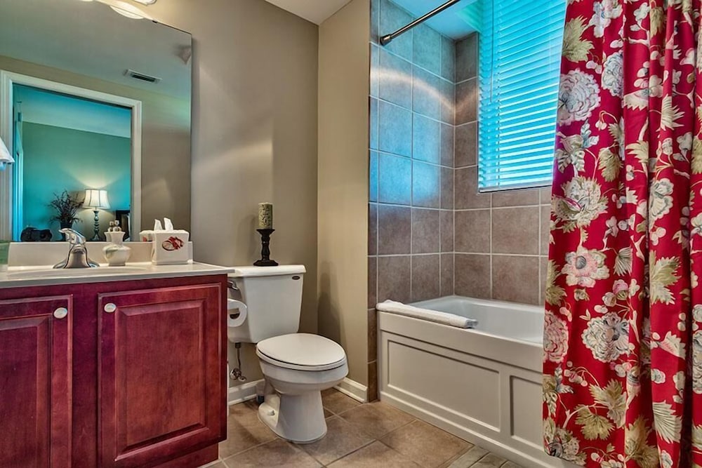 ST LUCIA 506 3 Bedroom Holiday Home by Five Star Properties