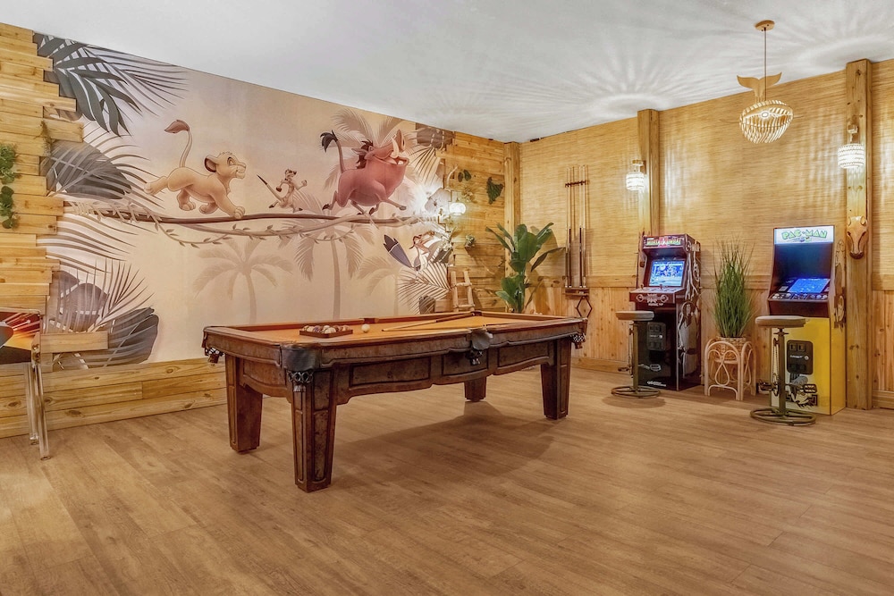 Upstay Disney 5BR Movie Mansionwindsor Cay Resort