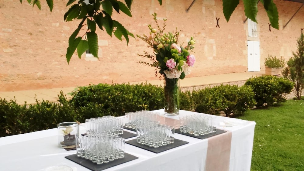 Chateau Pontet d'Eyrans & Spa