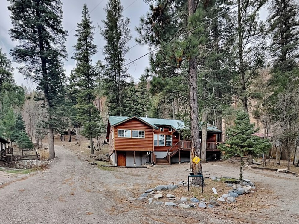 Jackalope by Ruidoso Vacation Rentals