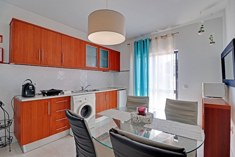 Faro Airport Flat 1 by Homing view 5