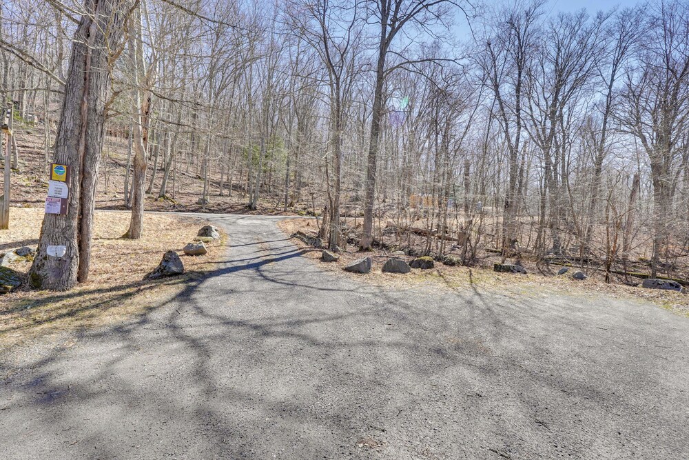 Close to Trails: Studio w/ Water Views