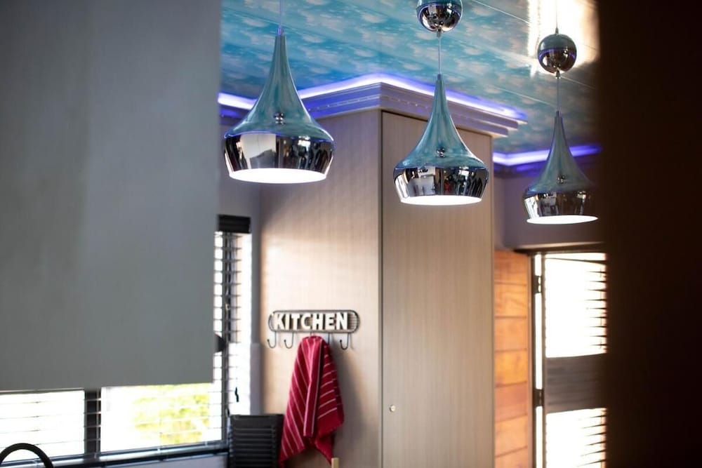 Luxurious Self-catering Apartment in Benoni With Private Entrance