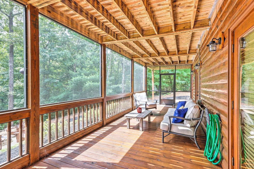 Serene Blue Ridge Cabin ~ 3 Mi to Downtown! view 5