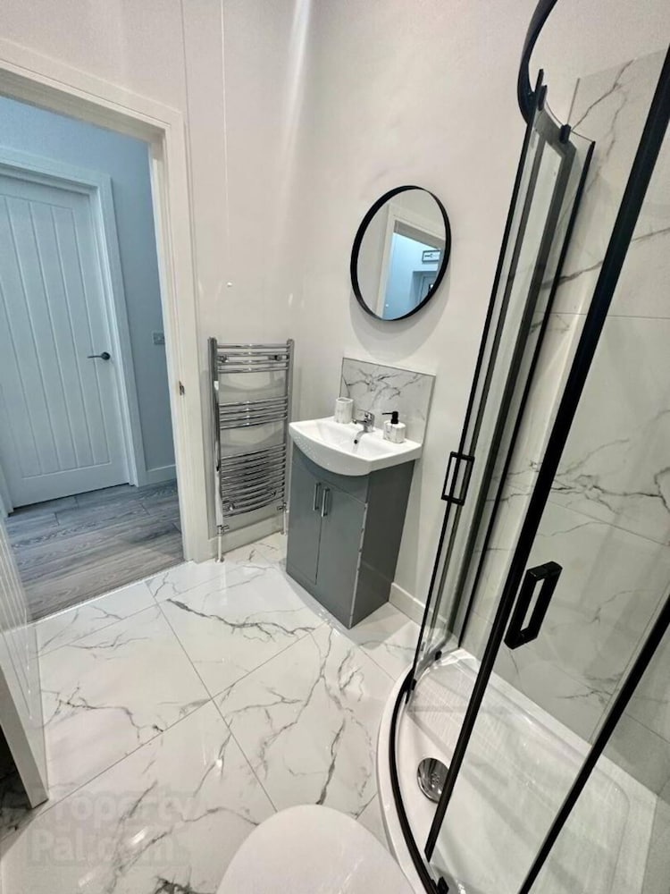 Stylish Apartment Free Parking