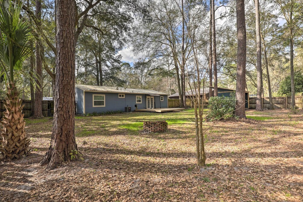Gainesville Home: 5 Mi to UF Stadium & Downtown!