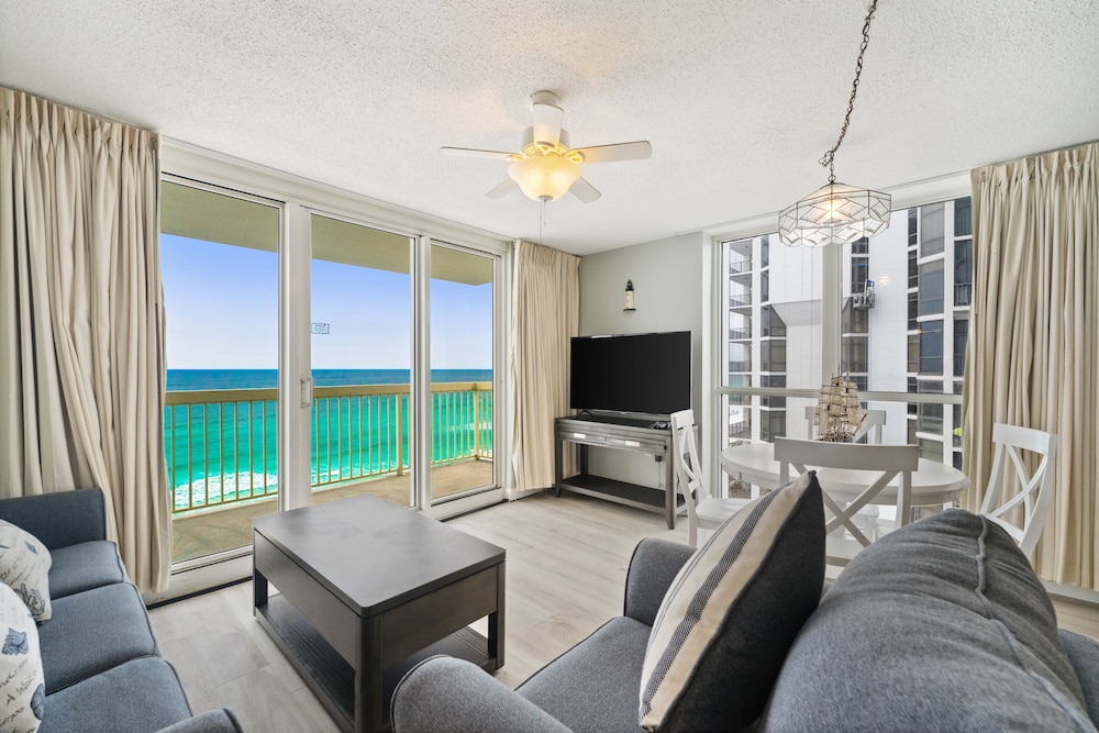Pelican Beach Resort by Panhandle Getaways