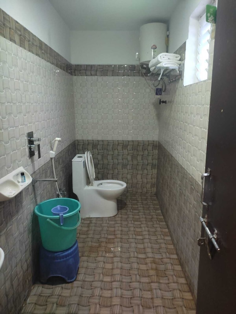 HOTEL NARMADA GRAND