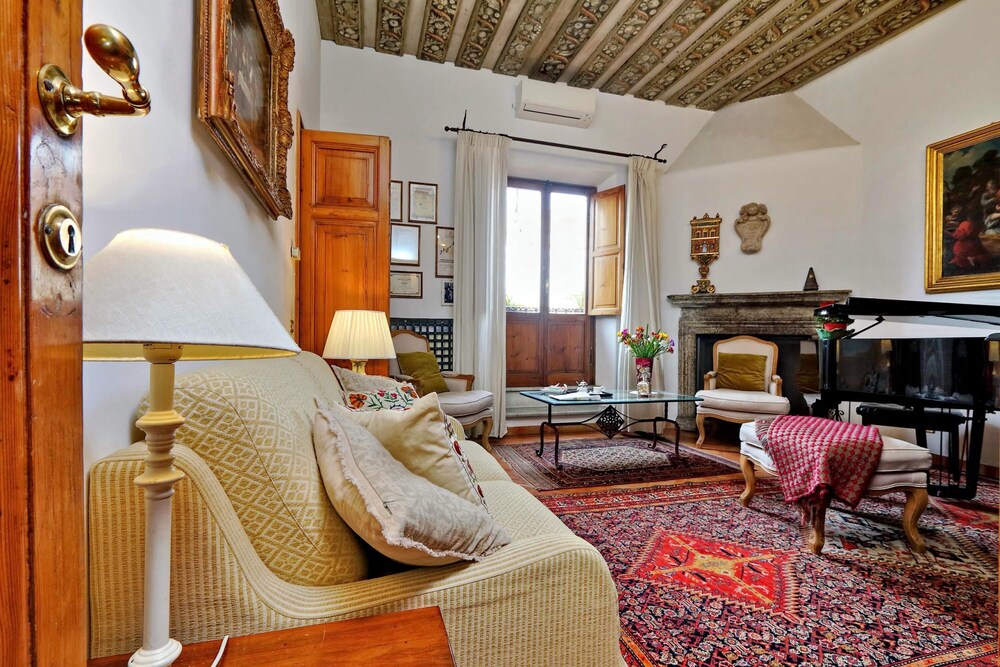 Treasurerome Colosseum Terrace 2BR
