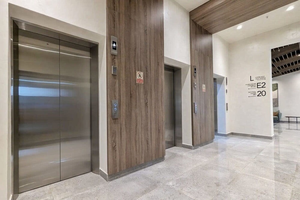 w Elegant 1BR With Balcony in San Francisco