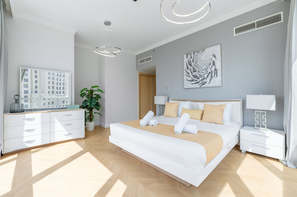 Al Bateen I Ultra Luxury I Private Beach