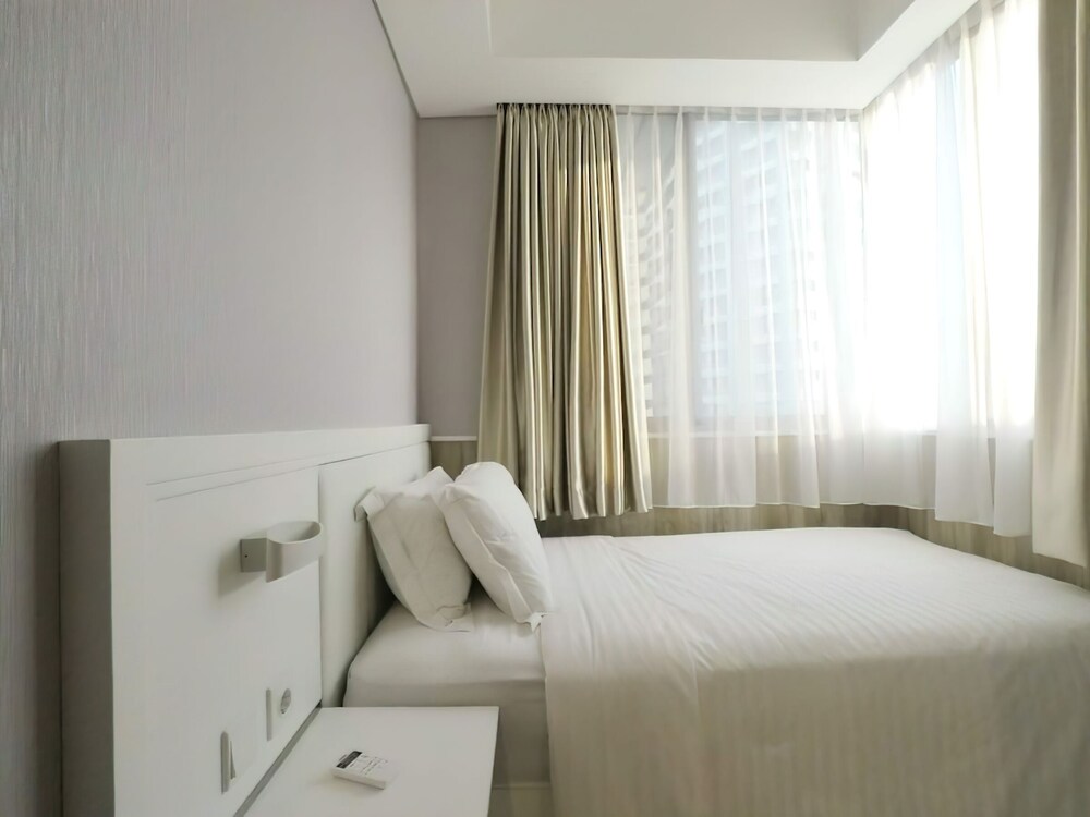 Premium Taman Anggrek Residences