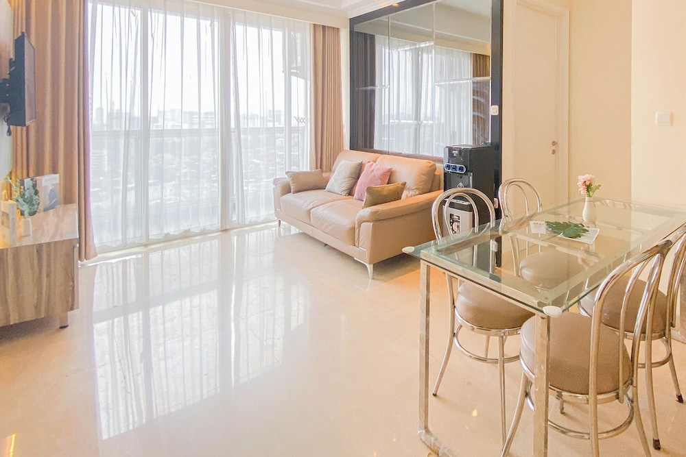 Stunning and Comfy 2BR Apartment at Menteng Park