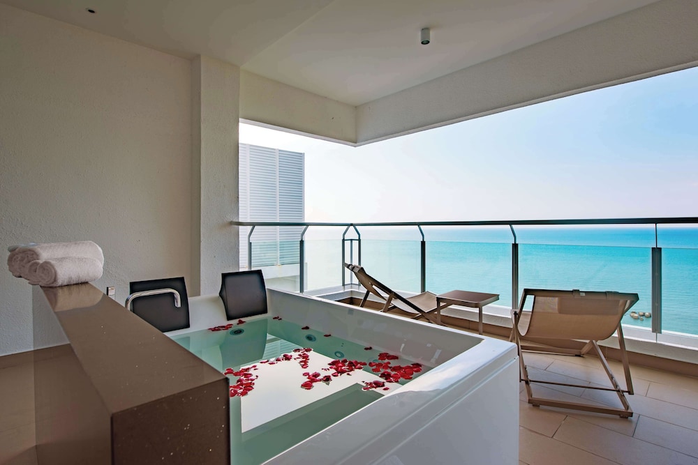 DoubleTree Resort by Hilton Hotel Penang 35