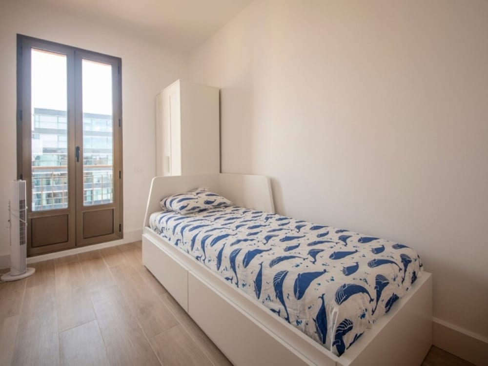 Th04 Atico con Terraza y Aire Acond en Taragona