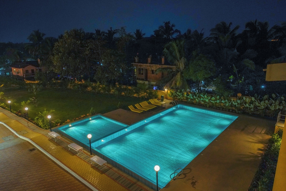 Alaya Stays Veera Marina 3 BHK Apartment