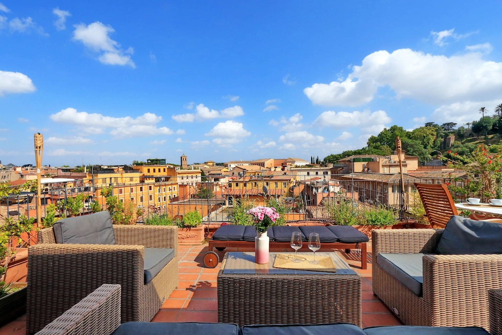 Garibaldi 2 - WR Apartments